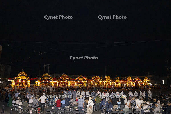 花輪ばやし　駅前行事　全屋台集合 [OKE110020745]
