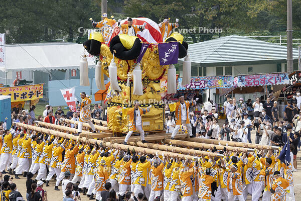新居浜太鼓祭り　上部地区山根グラウンド統一寄せ [OKE110021727]