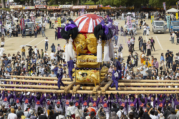 新居浜太鼓祭り　上部地区山根グラウンド統一寄せ [OKE110021737]