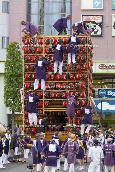 久喜提燈祭り「天王様」　山車組替（東一） [OKE110022839]