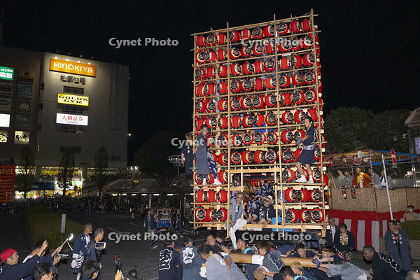 久喜提燈祭り「天王様」　提燈山車（新一） [OKE110022850]