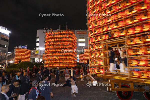 久喜提燈祭り「天王様」　提燈山車　回転 [OKE110022873]