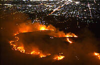 大写真１７若草山焼き空撮ヨコ★★ [ASA110022689]