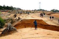 土塁が見つかった前畑遺跡　大宰府の土塁 [ASA110022759]