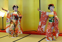 「あきた舞妓」に仲間入り　民謡部出身・ま… [ASA110022933]