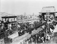 １９０６年　日露戦争の勝利で凱旋行進 [ASA110023011]