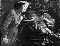 １９４４年　「敢闘する女子挺身隊員」 [ASA110023382]