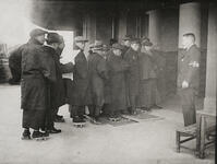 １９２８年　帝国議会　第１回普通選挙の東… [ASA110023388]