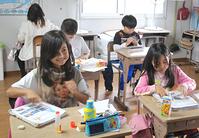ブラジル人学校で学ぶ子どもたち　滋賀・サ… [ASA110023976]