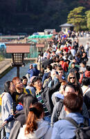 訪日客数コロナ前水準超え　外国人でにぎわ… [ASA110023988]