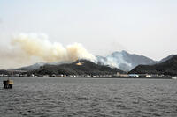 岡山市南区の山火事　遠景 [ASA110024376]