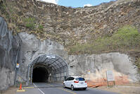 ダイアモンド・ヘッド・クレーターへの入り口（カラハトンネル) [JIM110002710]