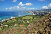 ダイヤモンドヘッド頂上から [JIM110002733]