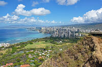 ダイヤモンドヘッド頂上から [JIM110002735]