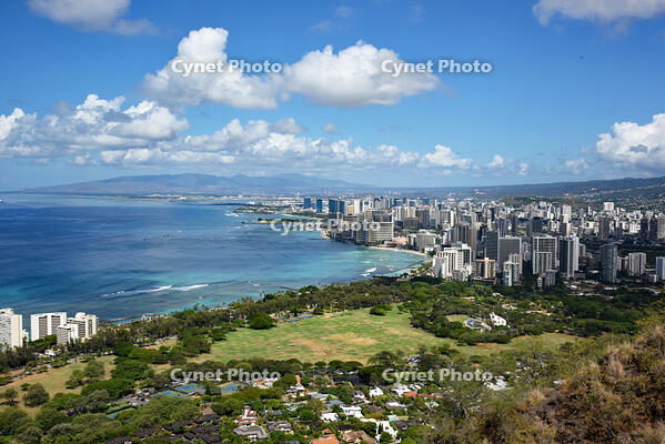 ダイヤモンドヘッド頂上から [JIM110002732]