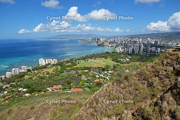 ダイヤモンドヘッド頂上から [JIM110002733]