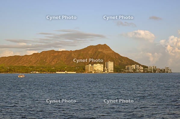 ワイキキビーチ沖からダイヤモンドヘッド [JIM110002750]