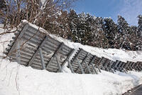 雪崩防護柵　新潟県　津南町 [MAS110007318]