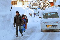雪の登校　新潟県　十日町市 [MAS110007364]