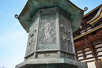 東大寺　大仏殿　金銅八角燈籠　奈良県 [MAS110008836]