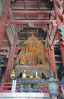 東大寺　大仏殿内部　虚空蔵菩薩坐像　(大仏向かって左側の像)　　奈良県　奈良市 [MAS110008860]