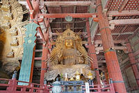 東大寺　大仏殿内部　如意輪観音坐像　(大仏向かって右側の像) 　奈良県　奈良市 [MAS110008871]