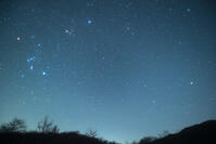 オリオン座からうお座へかけて (右の明るい星は土星)　2025.12.16　21h15m　群馬県　下仁田町 [MAS110009340]
