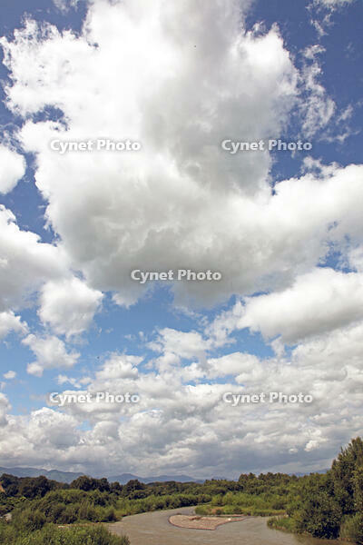積雲（綿雲）　北海道　芽室町（十勝橋） [MAS110007383]
