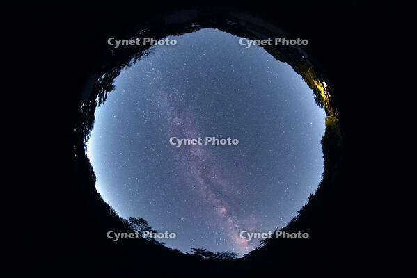 夏の全天星座（画面上が北）　2016.08.30　20h30m　群馬県　下仁田町 [MAS110007394]