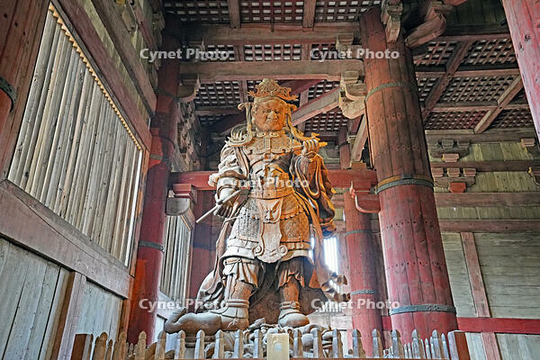 東大寺　大仏殿内部　四天王像　多聞天（たもんてん）　奈良県　奈良市 [MAS110008865]