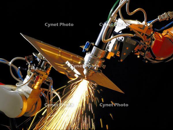 Robot Welding [SPS110000011]