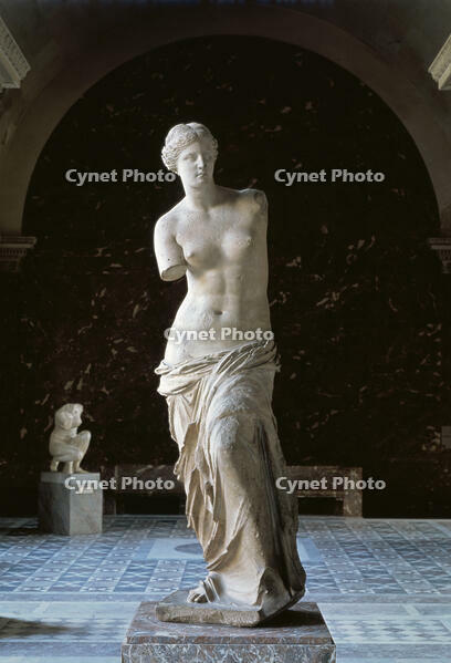 Venus de Milo 150 BCE Greek Art Marble Musee du Louvre, Paris, France [SPS110000038]