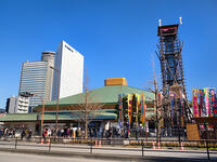 のぼり旗が並ぶ両国国技館　東京都 [YOS110002327]