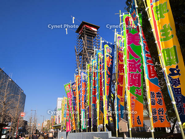 のぼり旗が並ぶ両国国技館　東京都 [YOS110002326]