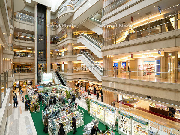 羽田空港第１ターミナル　ショッピングエリア　東京都 [YOS110002340]