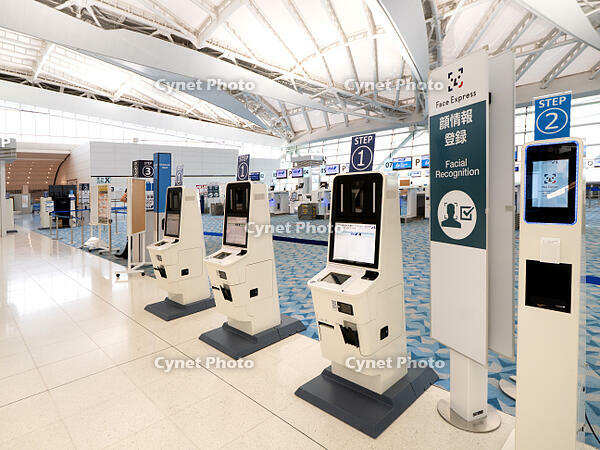 羽田空港第２ターミナル　国際線出発ロビー　東京都 [YOS110002351]