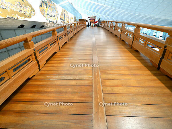 羽田空港の第３ターミナル　はねだ日本橋　東京都 [YOS110002378]