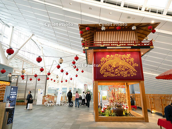 羽田空港第3ターミナル　お祭り広場の櫓　東京都　 [YOS110002379]