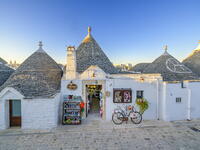 Store, Trulli Homes of Alberobello, Sunset Mood UNESCO World Heritage Site Alberobello, Bari, Puglia,Italy [AWL110001945]