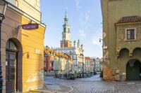 Old Market square and the Town Hall in the background, Poznan, Poland, Eastern Europe [AWL110001959]