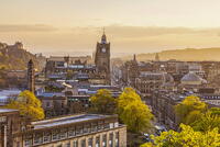 UK. Scotland. Edinburgh. Overview of the Old and New Town  of Edinburgh with the Balmoral Hotel tower visible. Unesco. [AWL110002050]
