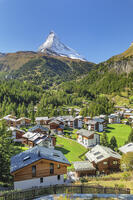 View over Zermatt to Matterhorn (4478m) mountain, Valais, Swiss Alps, Switzerland [AWL110002161]