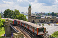 U-Bahn trains passing in front of St. Pauli Landungsbr?cken, St. Pauli, Hamburg, Germany [AWL110002245]