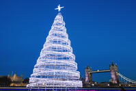 England, London, Southwark, More London Riverside, Christmas Tree and Tower Bridge [AWL110002519]