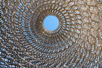 London, England.  The Hive, an art installation that aims to interpret and simulate the workings of a bee hive, Kew Gardens. [AWL110002594]