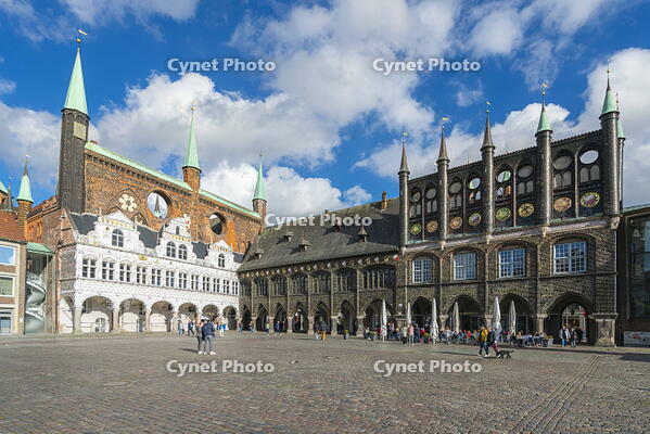 Market Square (Marktplatz) Lubeck with City Hall, Lubeck, UNESCO, Schleswig-Holstein, Germany [AWL110001669]