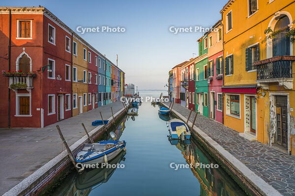 Italy,Veneto,Venice,Burano island,the sun rises on the typical colored houses [AWL110001903]