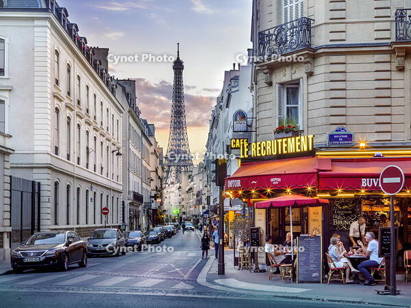 Eiffel Tower View and Cafe Le Recrutement, Invalides, Paris, Ile de France, France [AWL110001913]