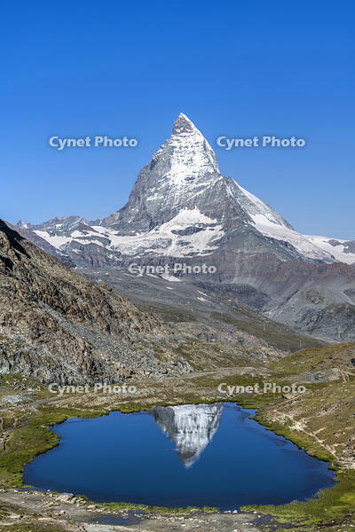 Lake Riffelsee with Matterhorn, Zermatt, Valais, Switzerland [AWL110002159]
