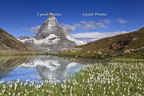 Switzerland, Valais, Zermatt, Matterhorn (Cervin) Peak and Riffel Lake [AWL110002169]